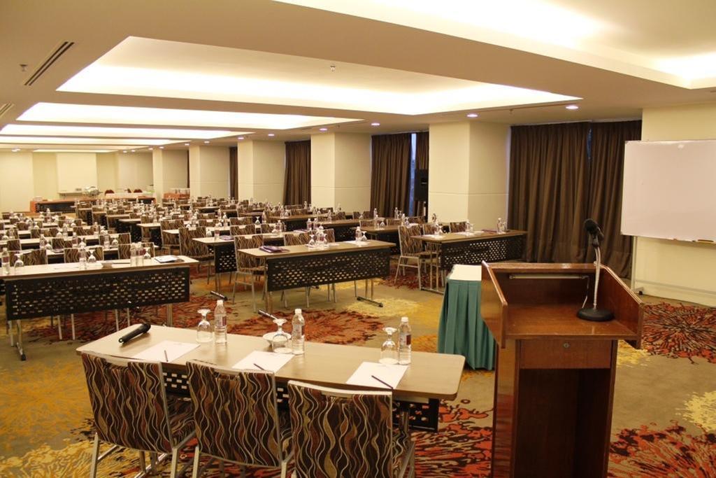 Hotel Royal Куала-Лумпур Екстер'єр фото